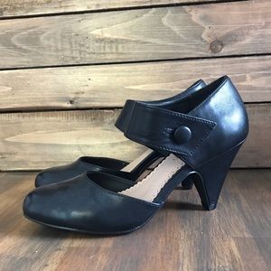 Restricted Black “Chatroom” Vintage Mary Jane Heel